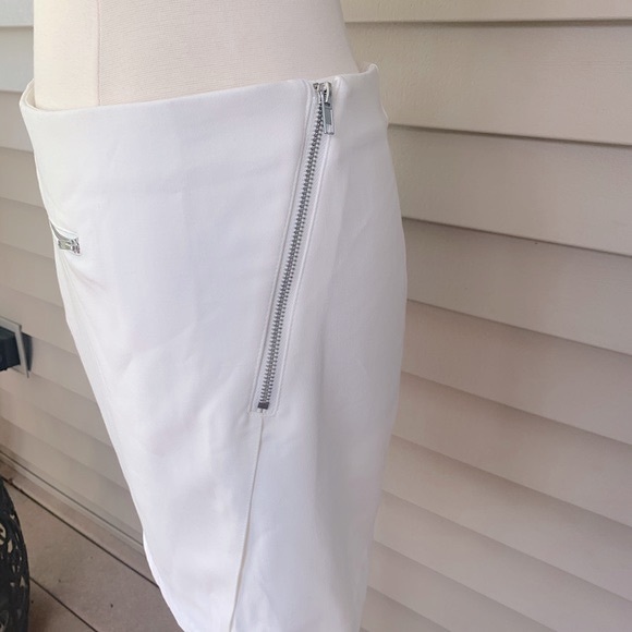 H&M Divided Mini skirt - Picture 2 of 5